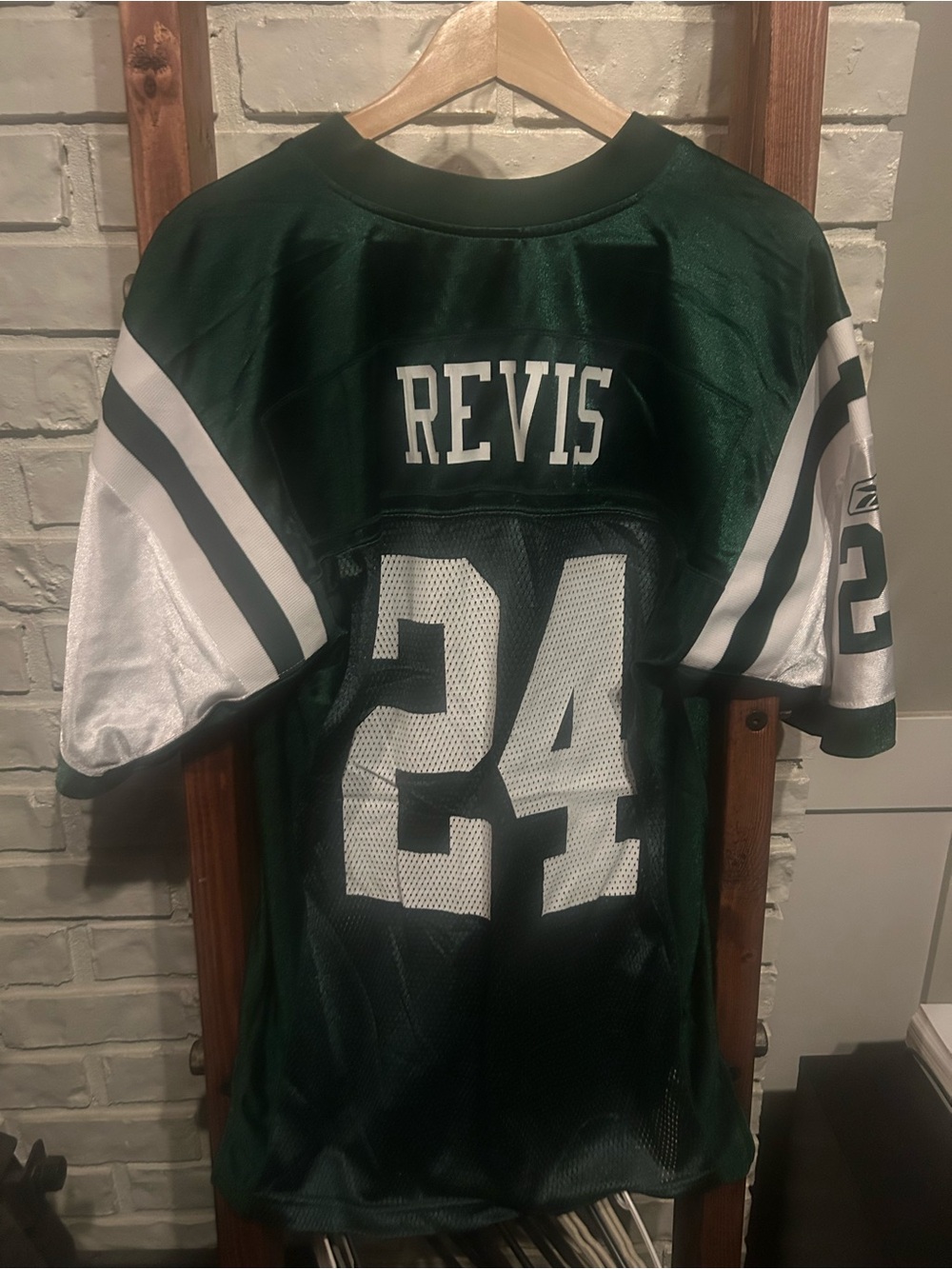 Reebok NFL Adult New York Jets Darrell Revis #24 Football Jersey Small